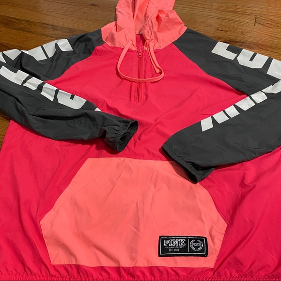PINK Victoria’s Secret lightweight windbreaker in excellent condition. - Picture 5 of 5